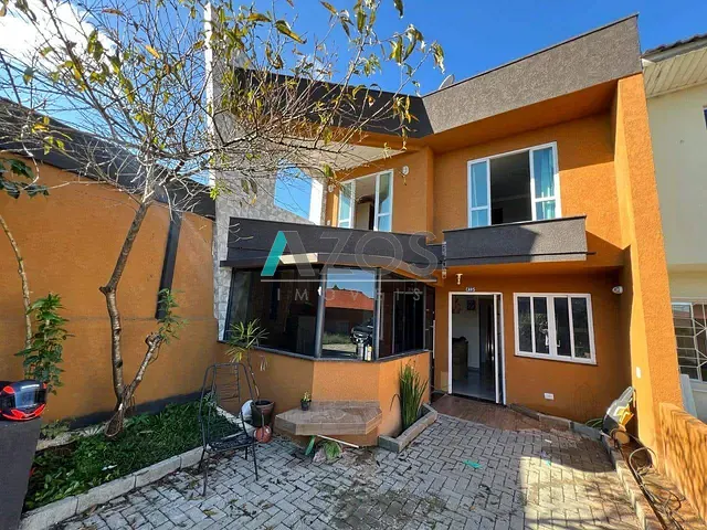 Sobrado 3 quartos e 3 banheiros, à venda, no bairro Campo Pequeno em Colombo