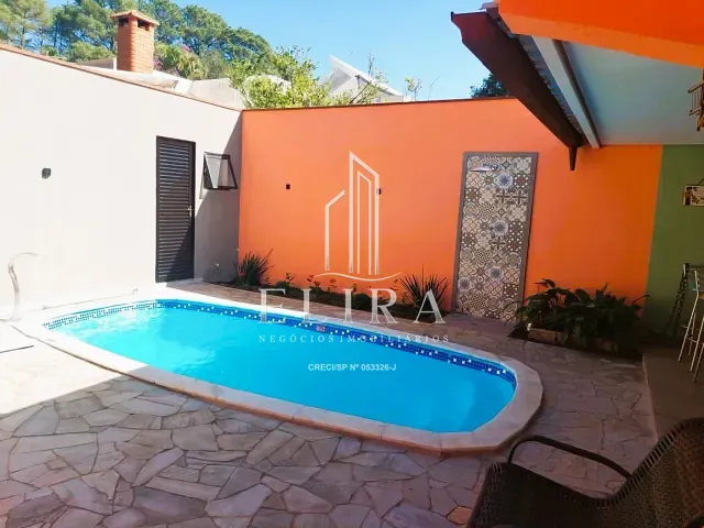 Sobrado com 300m² 3 quartos e 5 banheiros, à venda, no bairro Iate Clube de Americana em Americana