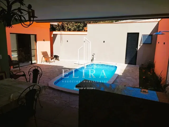 Sobrado com 300m² 3 quartos e 5 banheiros, à venda, no bairro Iate Clube de Americana em Americana