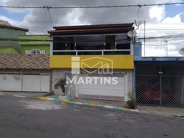 Sobrado com 126m² 4 quartos e 3 banheiros, à venda, no bairro Parque Marabá em Taboão da Serra