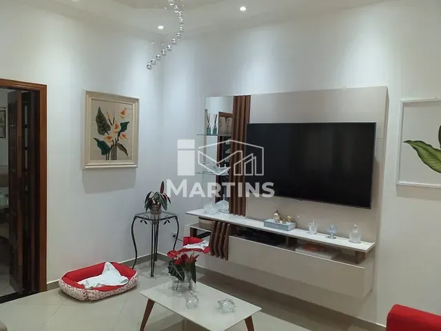 Sobrado com 126m² 4 quartos e 3 banheiros, à venda, no bairro Parque Marabá em Taboão da Serra