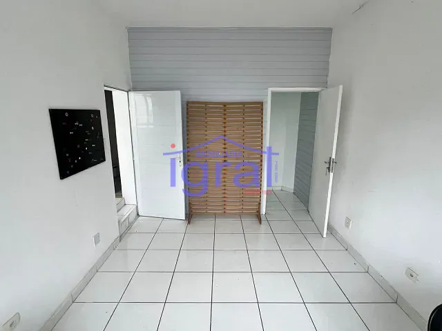 Sobrado com 280m², para alugar, no bairro Planalto Paulista em São Paulo