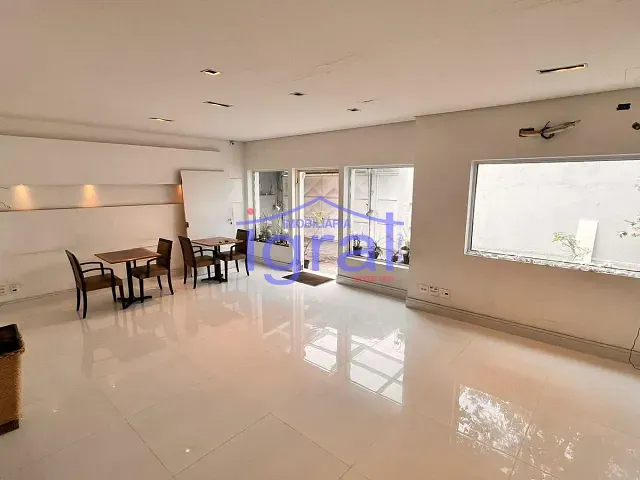 Sobrado com 280m², para alugar, no bairro Planalto Paulista em São Paulo