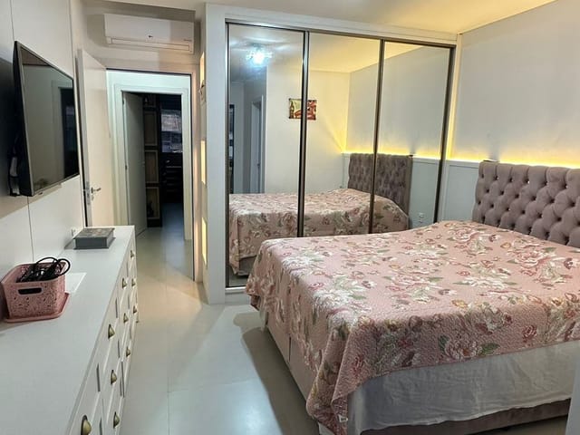 Sobrado com 95m² 2 quartos e 3 banheiros, à venda, no bairro Morretes em Itapema