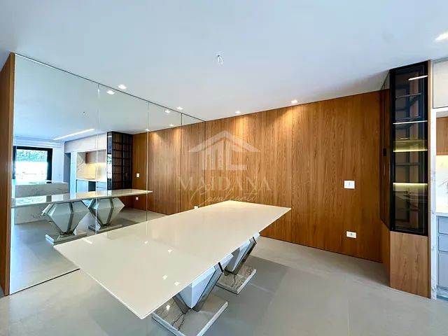 Sobrado com 280m² 3 quartos e 3 banheiros, à venda, no bairro Aristocrata em São José dos Pinhais