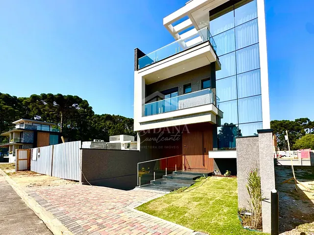 Sobrado com 280m² 3 quartos e 3 banheiros, à venda, no bairro Aristocrata em São José dos Pinhais