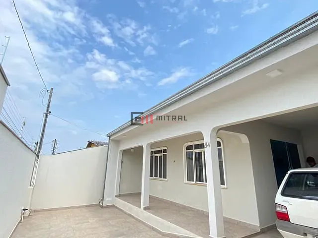 Sobrado com 200m² 3 quartos e 3 banheiros, à venda, no bairro Conjunto Habitacional Alexandre Urbanas em Londrina