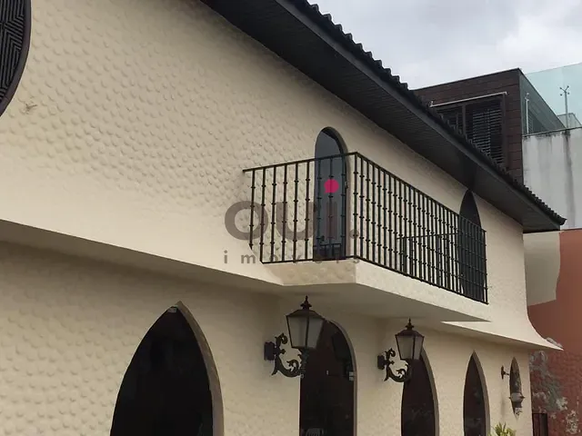 Sobrado com 500m² 4 quartos e 6 banheiros, à venda ou para alugar, no bairro Jardim Guedala em São Paulo