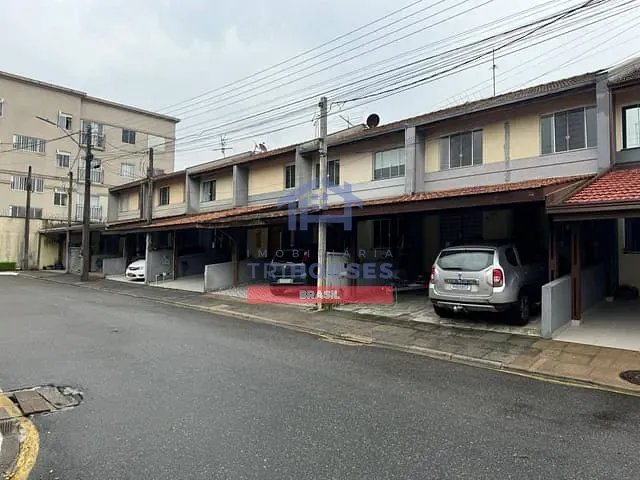 Sobrado 3 quartos e 2 banheiros, à venda, no bairro Alto Boqueirão em Curitiba