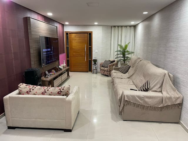 Sobrado 3 quartos e 3 banheiros, à venda, no bairro Vila Assunção em Santo André