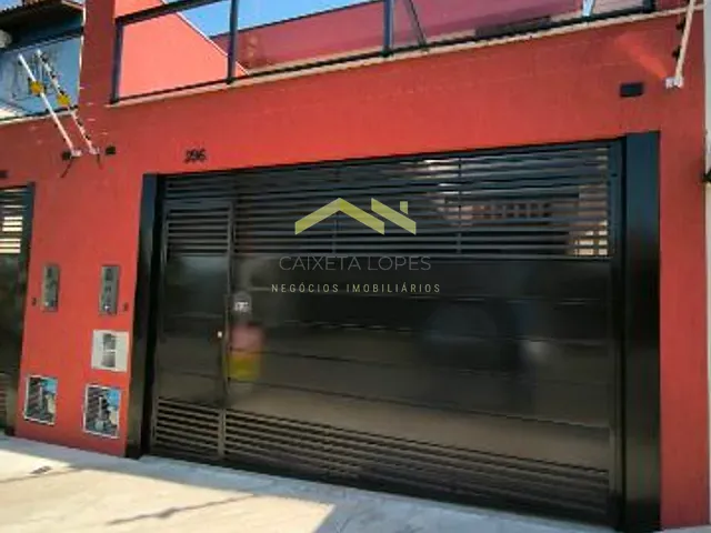 Sobrado 3 quartos e 2 banheiros, à venda, no bairro Jardim das Maravilhas em Santo André