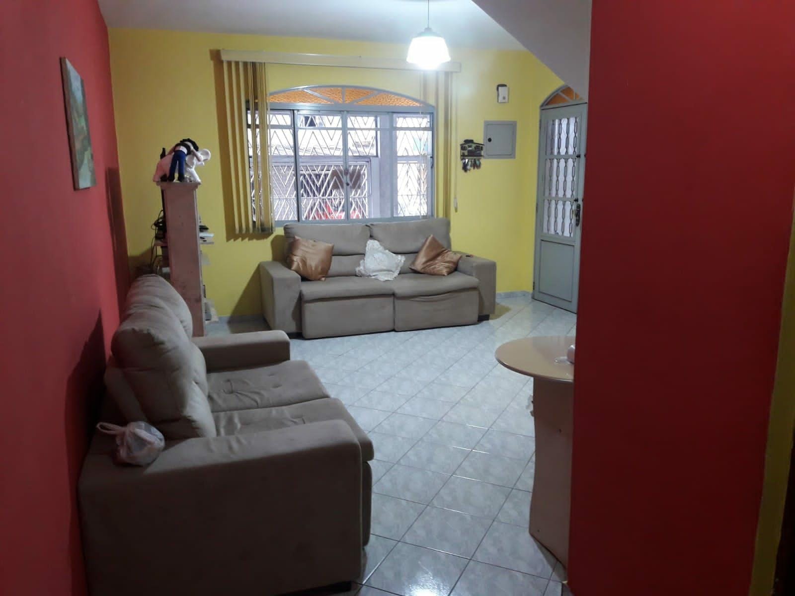 Sobrado à venda 3 Quartos, 1 Suite, 2 Vagas, 110M², Jardim Guairaca, São Paulo - SP