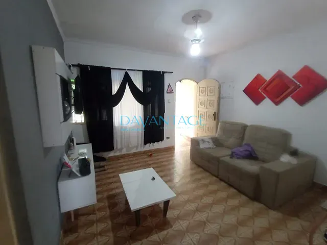 Sobrado 4 quartos e 2 banheiros, à venda, no bairro Cidade D'Abril em São Paulo