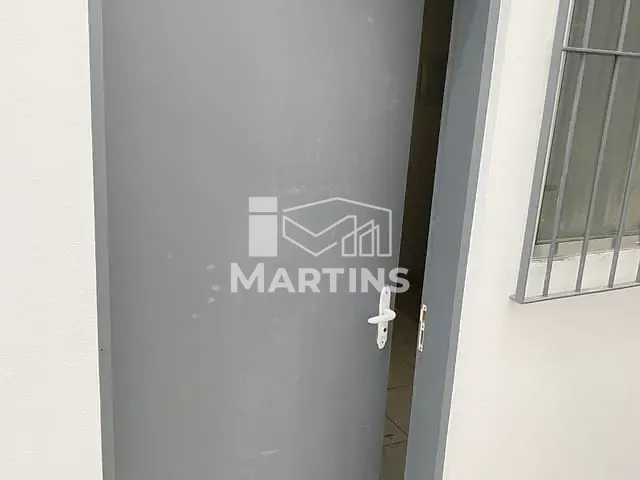 Sobrado 2 quartos e 2 banheiros, para alugar, no bairro Jardim das Palmas em São Paulo