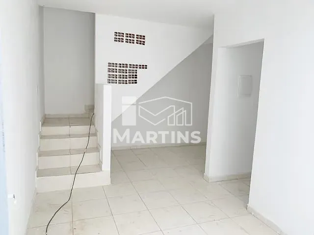 Sobrado 2 quartos e 2 banheiros, para alugar, no bairro Jardim das Palmas em São Paulo