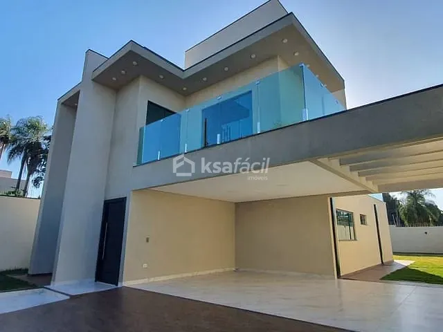 Sobrado com 387m² 3 quartos e 2 banheiros, à venda, no bairro Vila Carlota em Campo Grande