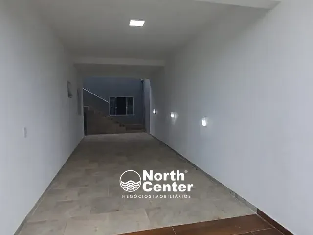 Sobrado com 200m² 7 quartos e 5 banheiros, à venda, no bairro Costeira em Balneário Barra do Sul