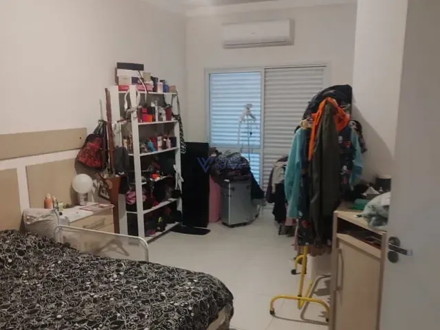 Sobrado com 125m² 3 quartos e 2 banheiros, à venda, no bairro Jardim das Indústrias em São José dos Campos