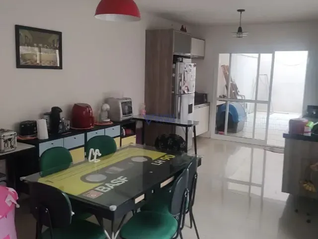 Sobrado com 125m² 3 quartos e 2 banheiros, à venda, no bairro Jardim das Indústrias em São José dos Campos