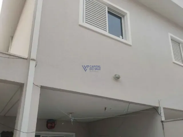 Sobrado com 125m² 3 quartos e 2 banheiros, à venda, no bairro Jardim das Indústrias em São José dos Campos