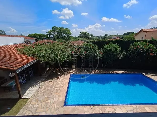 Sobrado com 800m² 5 quartos e 5 banheiros, à venda ou para alugar, no bairro Interlagos em São Paulo