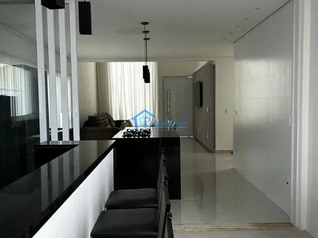 Sobrado com 300m² 3 quartos e 1 banheiro, à venda, no bairro Reserva Central Parque em Salto