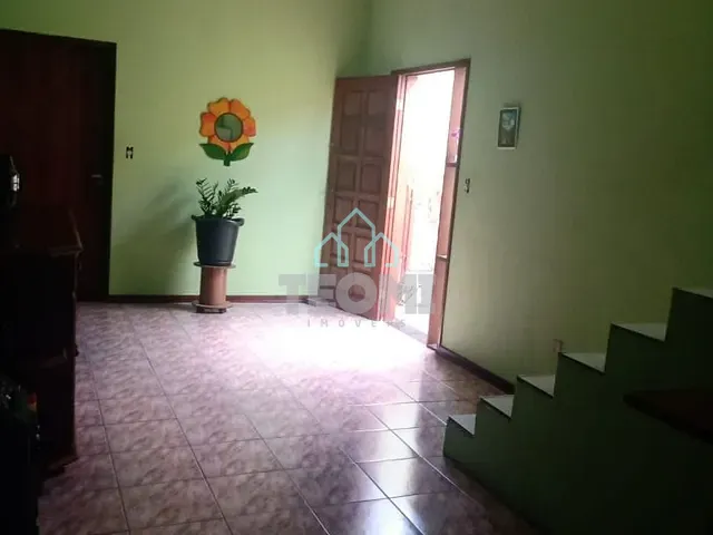 Sobrado com 150m² 3 quartos e 2 banheiros, à venda, no bairro Alto de São Pedro em Taubaté