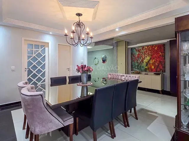 Sobrado com 280m² 4 quartos e 5 banheiros, à venda, no bairro Jardim das Américas em Curitiba