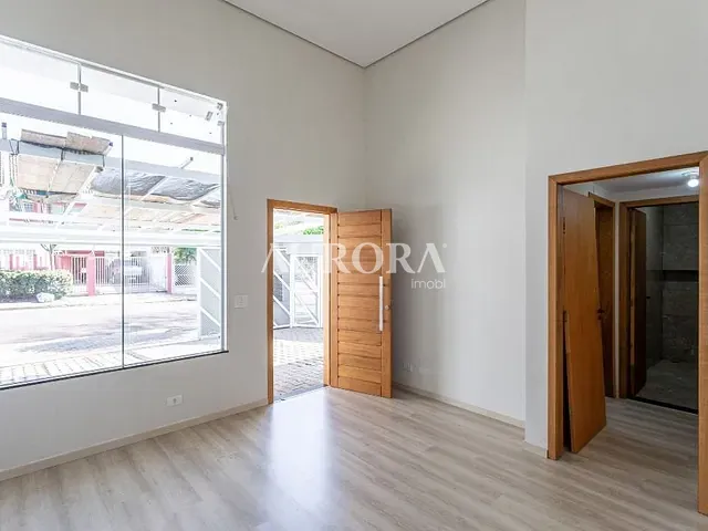 Sobrado com 196m² 4 quartos e 5 banheiros, à venda, no bairro Jardim Burle Marx em Londrina