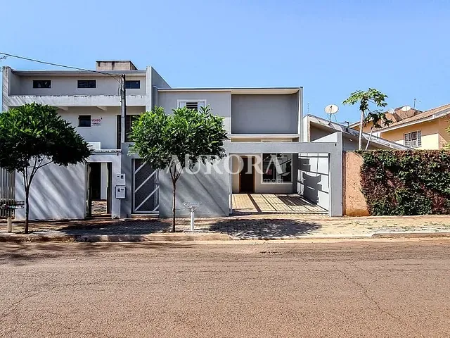 Sobrado com 196m² 4 quartos e 5 banheiros, à venda, no bairro Jardim Burle Marx em Londrina