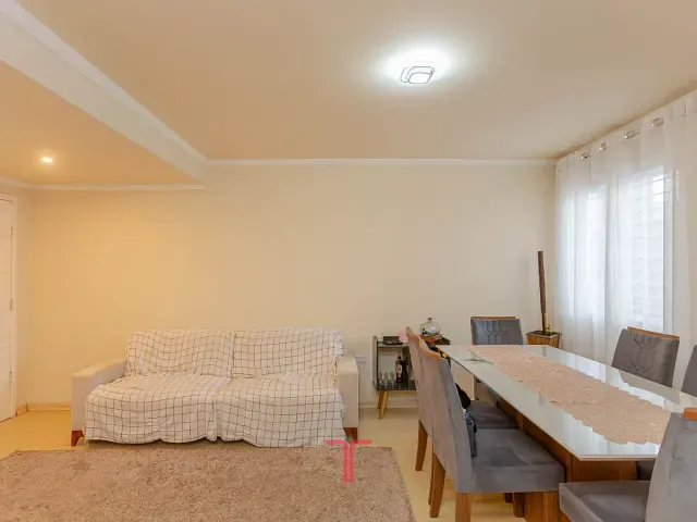 Sobrado com 228m² 3 quartos e 3 banheiros, à venda, no bairro Novo Mundo em Curitiba