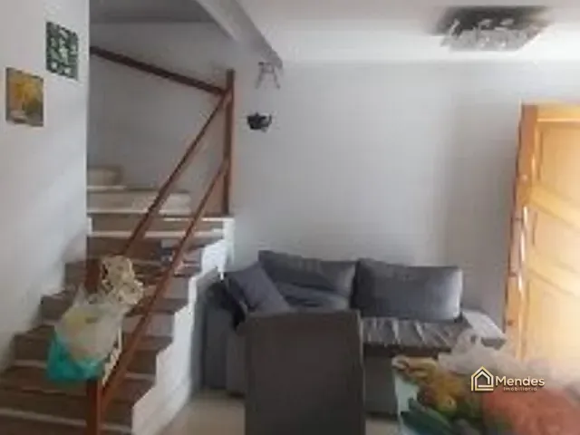 Sobrado com 150m² 4 quartos e 2 banheiros, à venda, no bairro Alto Boqueirão em Curitiba