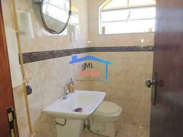 Sobrado com 180m² 3 quartos e 2 banheiros, para alugar, no bairro Jardim das Figueiras em São Paulo