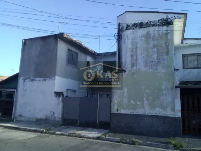 Sobrado com 180m² 1 quarto e 1 banheiro, à venda, no bairro Jardim Santa Lúcia em Suzano