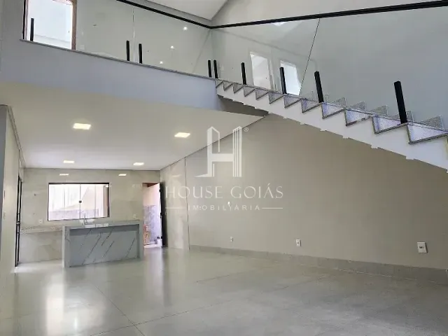 Sobrado com 265m² 4 quartos e 5 banheiros, à venda, no bairro Parque Anhanguera em Goiânia