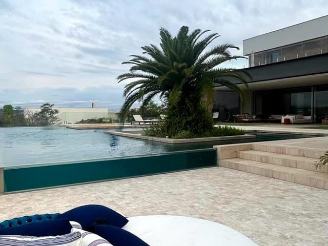 Casa com 2480m² 10 quartos e 12 banheiros, à venda, no bairro Condomínio Terras de São José em Itu