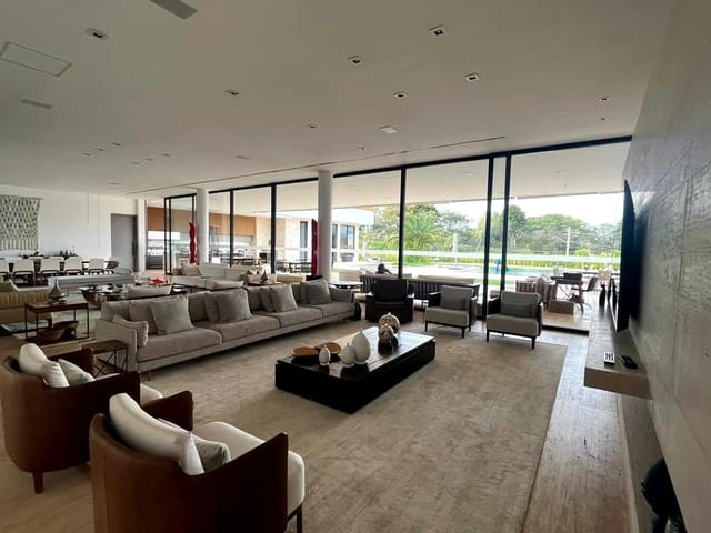 Casa com 2480m² 10 quartos e 12 banheiros, à venda, no bairro Condomínio Terras de São José em Itu
