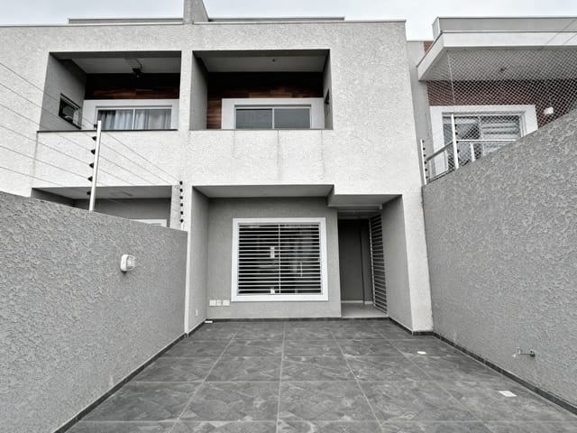 Sobrado para Locação,  2 Suítes, 110M², Uvaranas, Ponta Grossa - PR