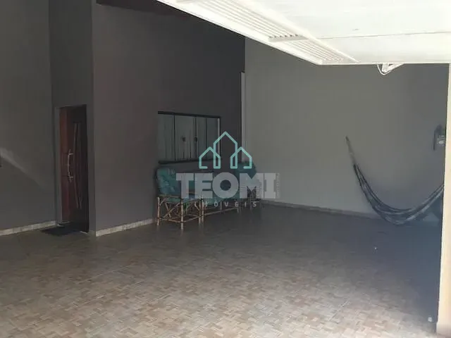 Sobrado com 328m² 3 quartos e 3 banheiros, à venda, no bairro Vila Areao em Taubaté