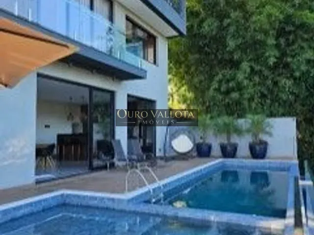Sobrado com 650m² 5 quartos e 6 banheiros, à venda, no bairro Condomínio Vale das Águas em Bragança Paulista
