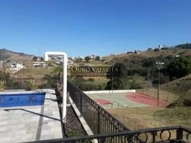 Sobrado com 650m² 5 quartos e 6 banheiros, à venda, no bairro Condomínio Vale das Águas em Bragança Paulista