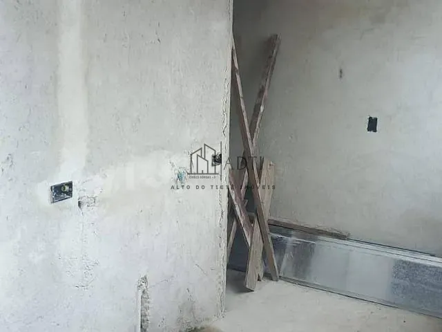Sobrado com 125m² 3 quartos e 2 banheiros, à venda, no bairro Jardim Esperança em Mogi das Cruzes