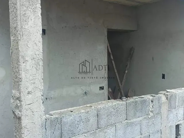Sobrado com 125m² 3 quartos e 2 banheiros, à venda, no bairro Jardim Esperança em Mogi das Cruzes