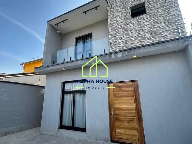 Sobrado com 176m² 3 quartos e 2 banheiros, à venda, no bairro Santa Clara em Pindamonhangaba