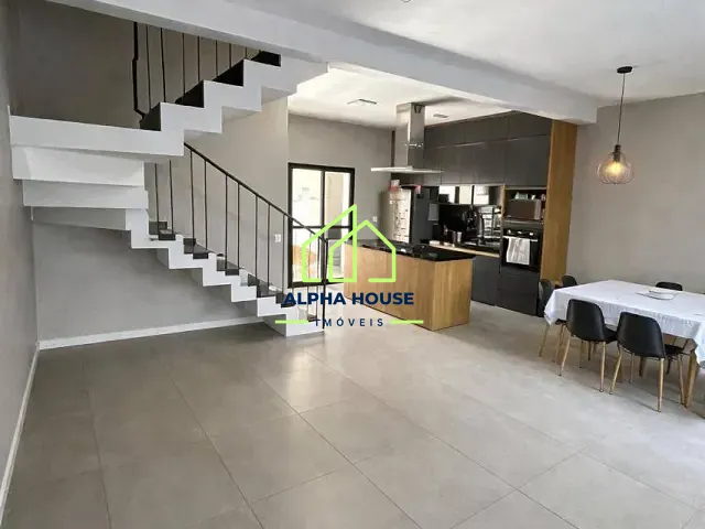 Sobrado com 176m² 3 quartos e 2 banheiros, à venda, no bairro Santa Clara em Pindamonhangaba