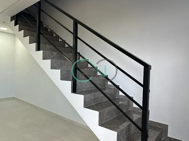 Sobrado com 150m² 2 quartos e 2 banheiros, à venda, no bairro Centenário em Sapiranga