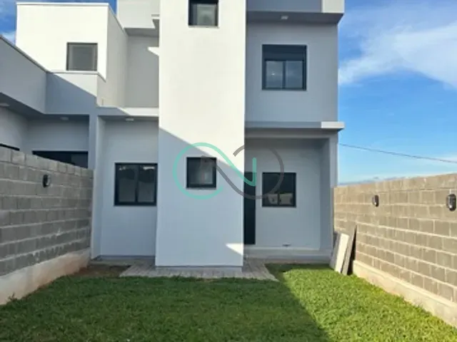 Sobrado com 150m² 2 quartos e 2 banheiros, à venda, no bairro Centenário em Sapiranga