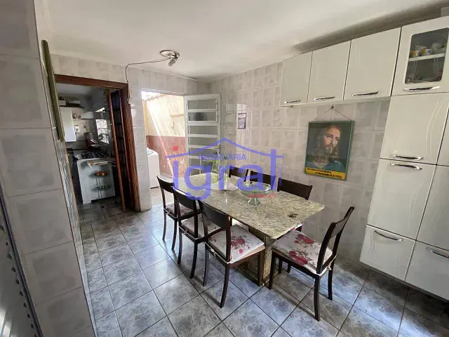 Sobrado com 340m² 6 quartos e 8 banheiros, à venda, no bairro Vila Guarani (Z Sul) em São Paulo