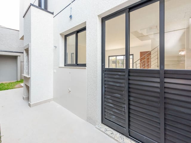 Sobrado com 188m² 3 quartos e 5 banheiros, à venda, no bairro Vila Izabel em Curitiba