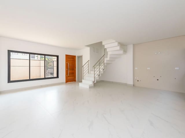 Sobrado com 188m² 3 quartos e 5 banheiros, à venda, no bairro Vila Izabel em Curitiba